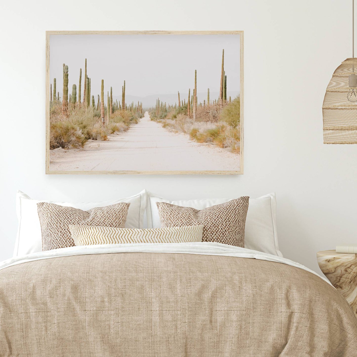 [LIFESTYLE],[SPECIAL],Picture of art in a room